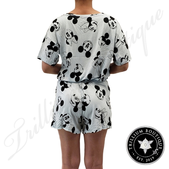 Disney 2-piece Mickey & Friends Pajama Short Set - Picture 11 of 14